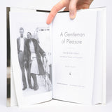 A Gentleman of Pleasure: One Life of John Glassco, Poet, Memoirist, Translator, and Pornographer - Busby, Brian