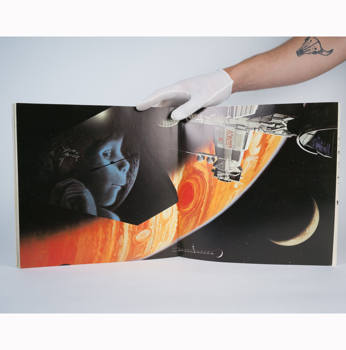 OBLAGON CONCEPTS OF SYD MEAD 日本版 OBLAGON : CONCEPTS OF SYD MEAD(シド・ミード) / 古本、中古本