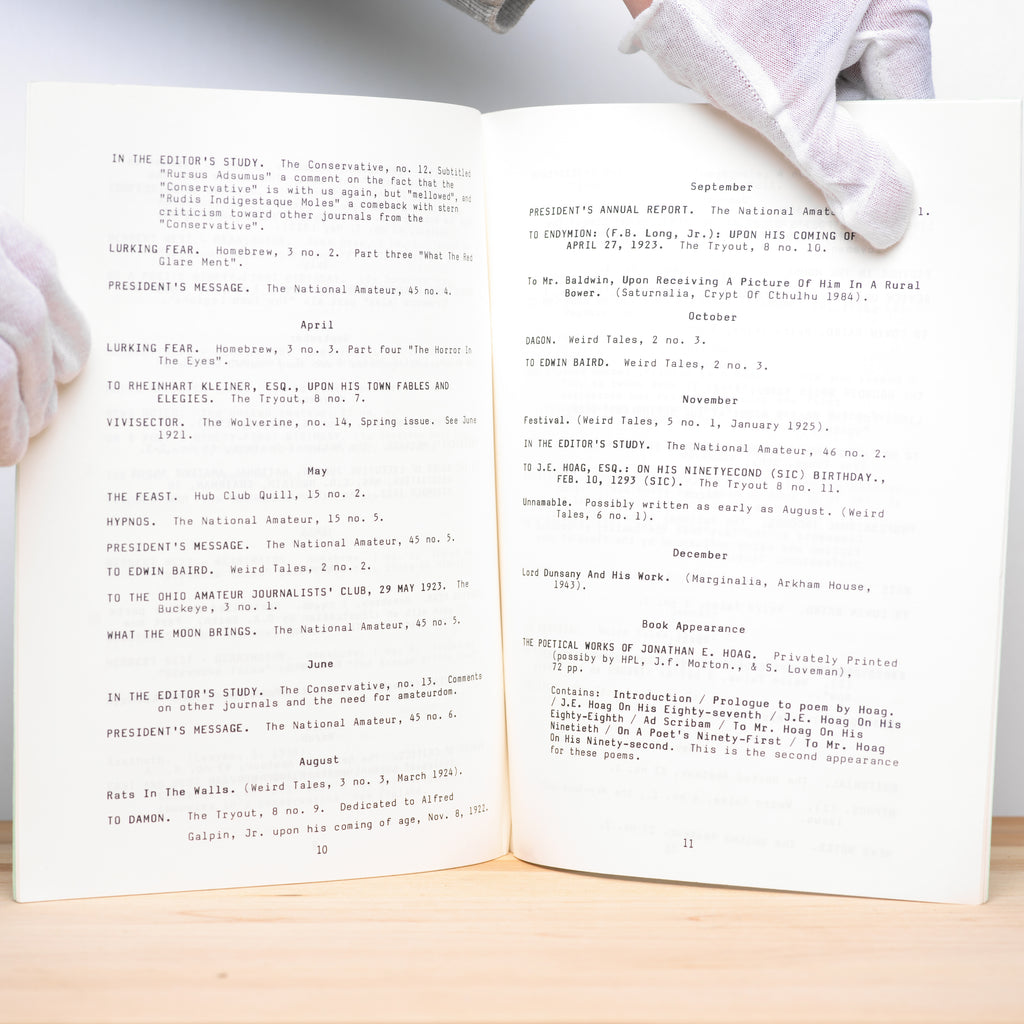 Les Bibliotheques Vol. 2 No. 1: An Annotated Chronology of the Writing and Printing of the Works of H.P. Lovecraft - Lovecraft, H.P.; Bell, Joseph (editor)