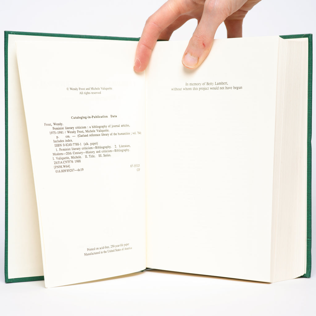 Feminist Literary Criticism: A Bibliography of Journal Articles, 1975-1981 (Garland Reference Library of the Humanities) - Frost, Wendy; Valiquette, Michel