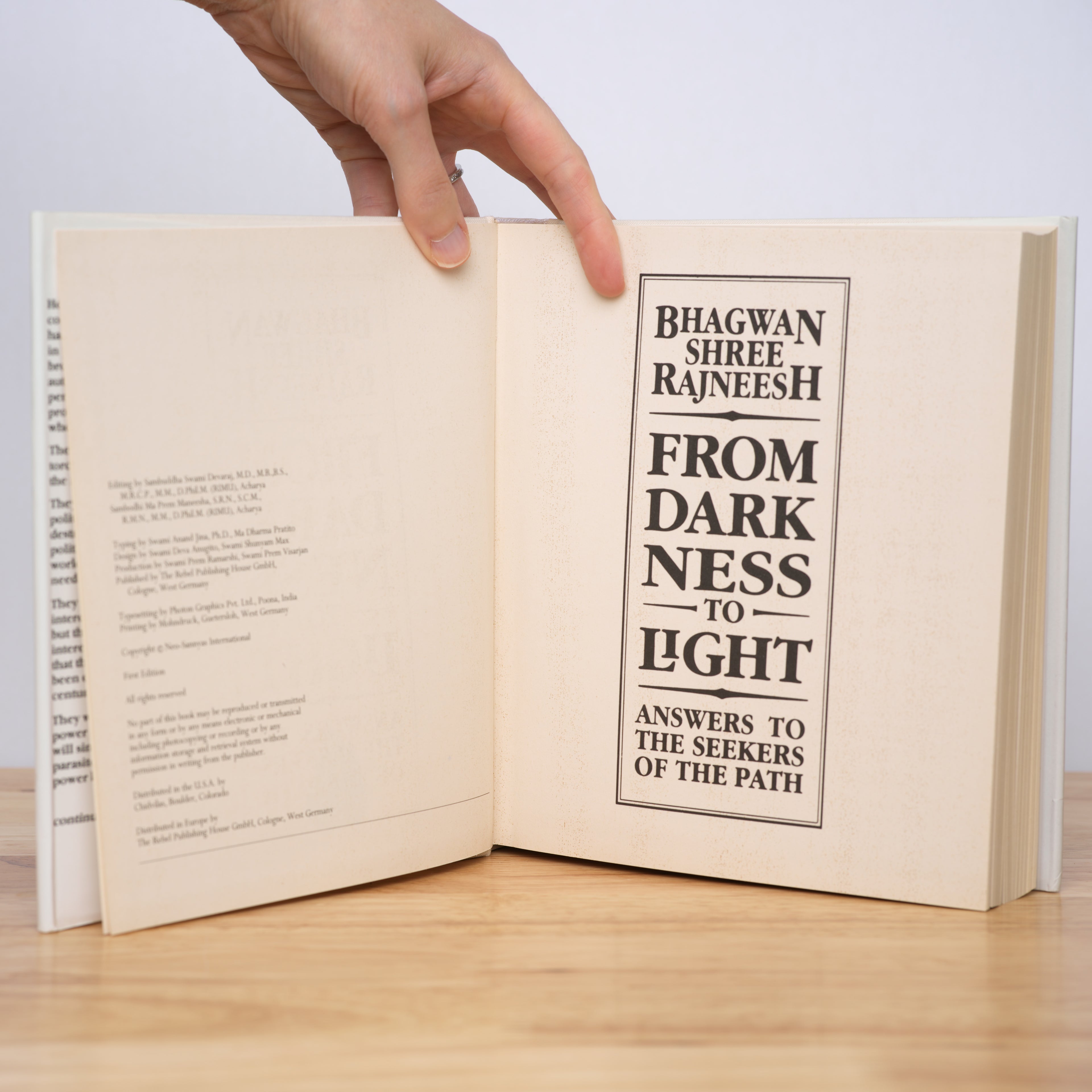 From Darkness to Light: Answers to the Seekers of the Path - Osho; Rajneesh, Bhagwan Shree