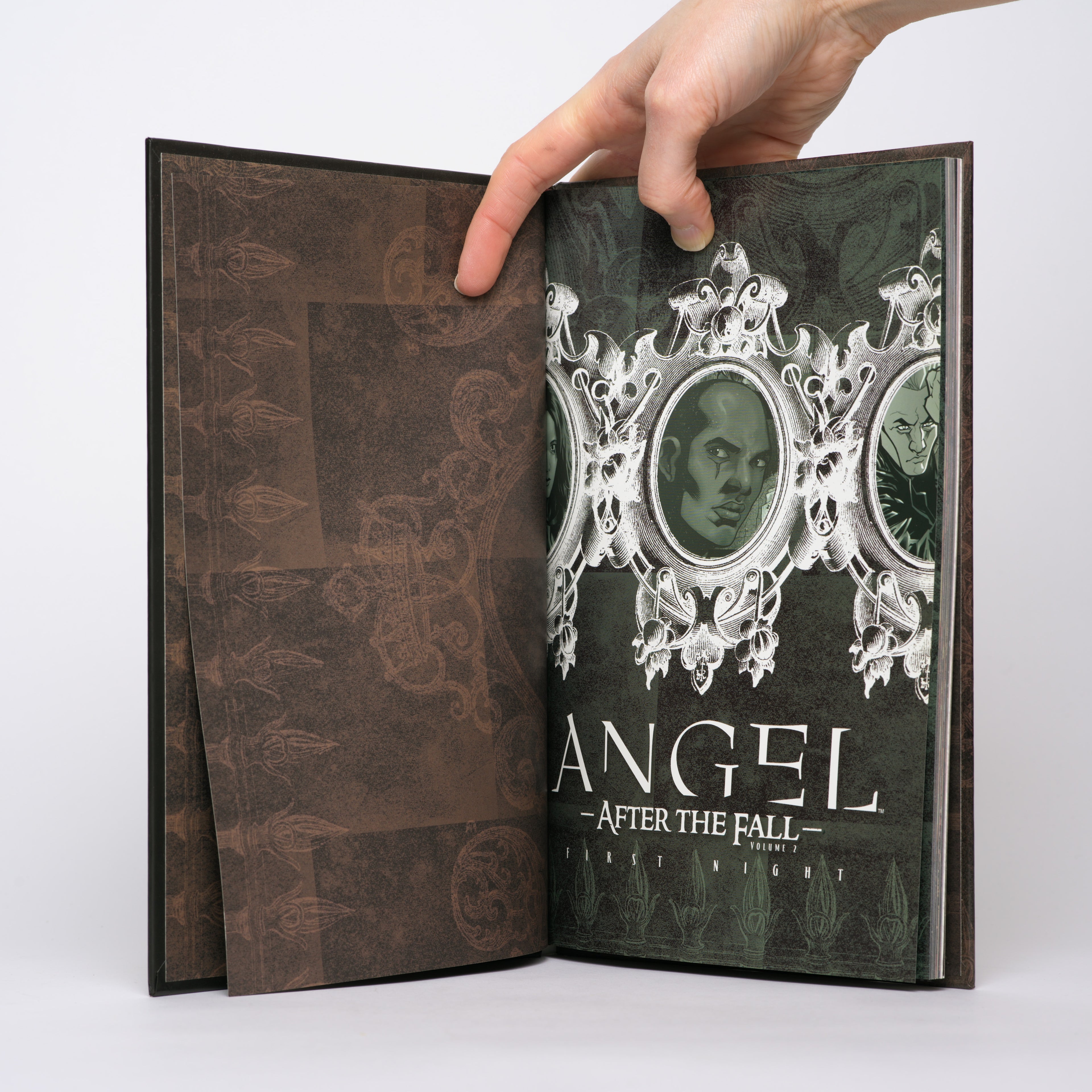 Angel: After the Fall, Vol. 2: First Night - Whedon, Joss; Lynch, Brian