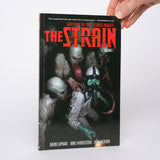 Guillermo Del Toro & Chuck Hogan's The Strain: Volume 1 - Lapham, David