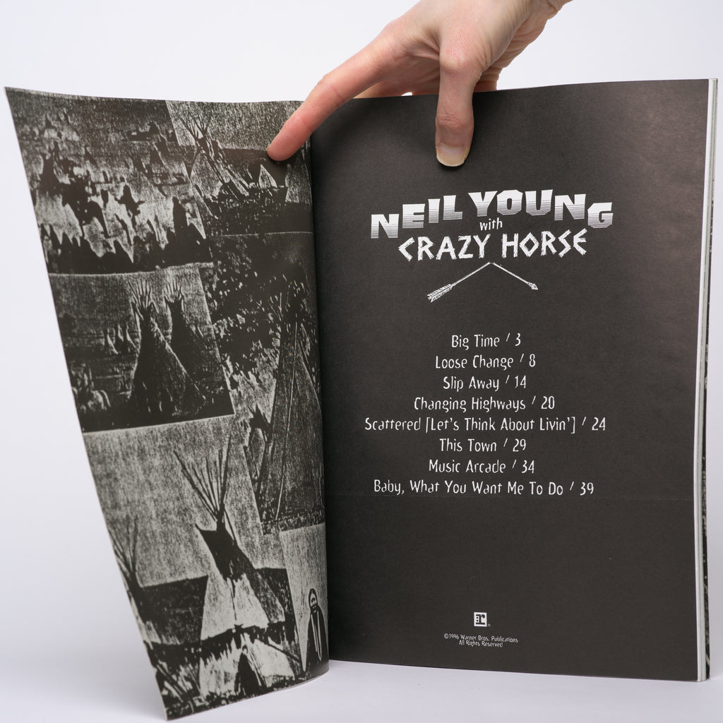 Neil Young with Crazy Horse: Broken Arrow Songbook (Piano/Vocal/Guitar) - Young, Neil; Crazy Horse