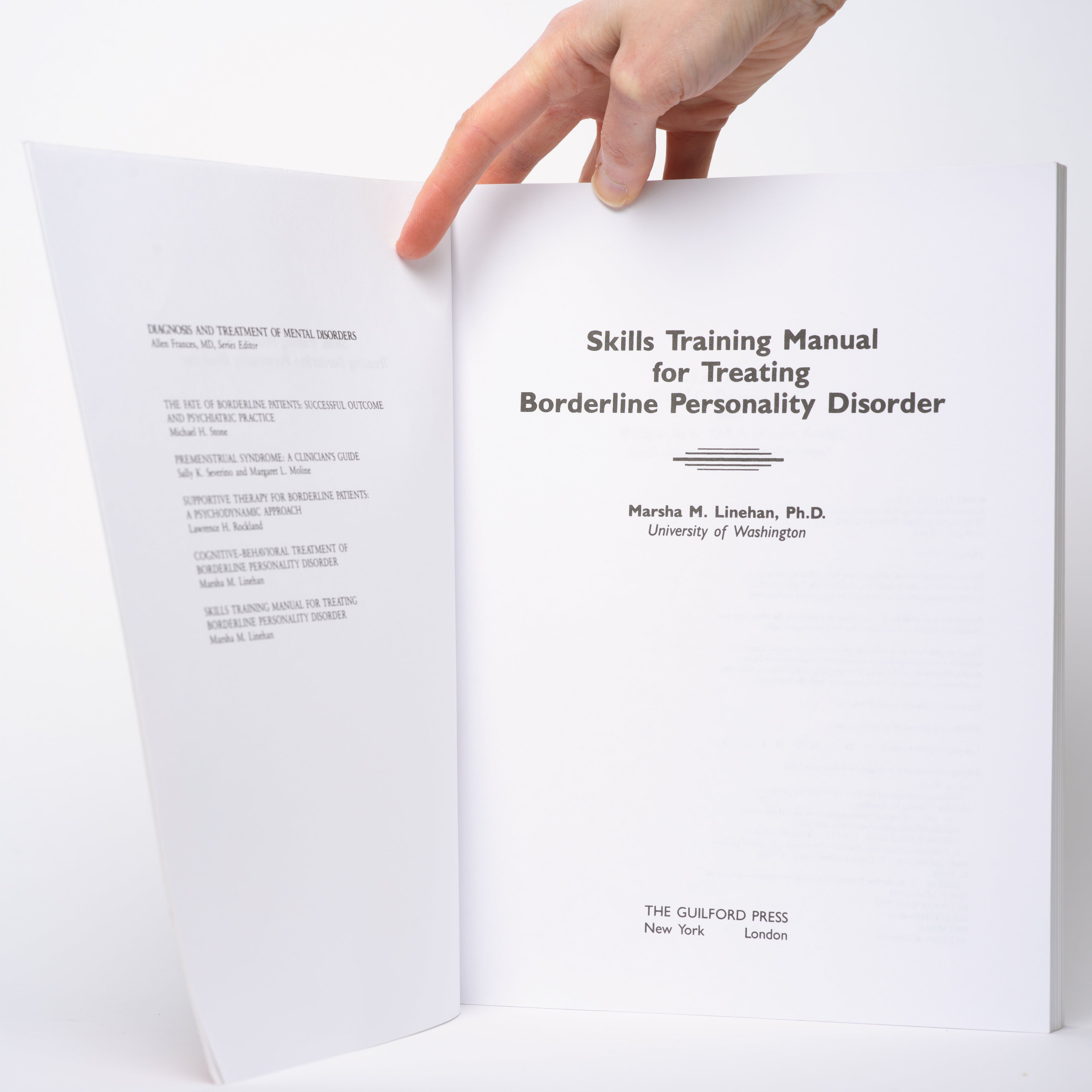 Skills Training Manual for Treating Borderline Personality Disorder - Linehan, Marsha M.