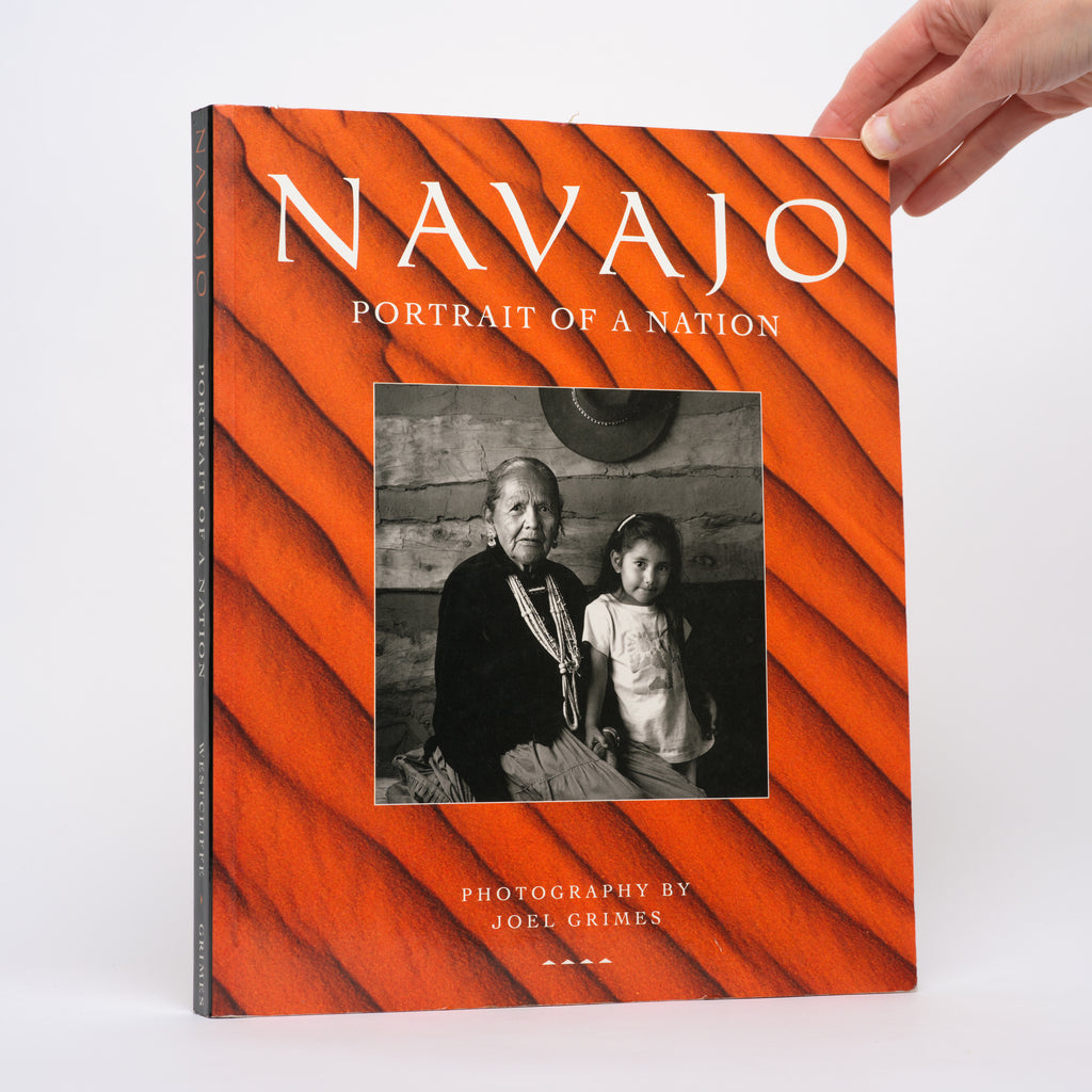 Navajo: Portrait of a Nation - Grimes, Joel (photographs); Udall, Stewart L. (text)
