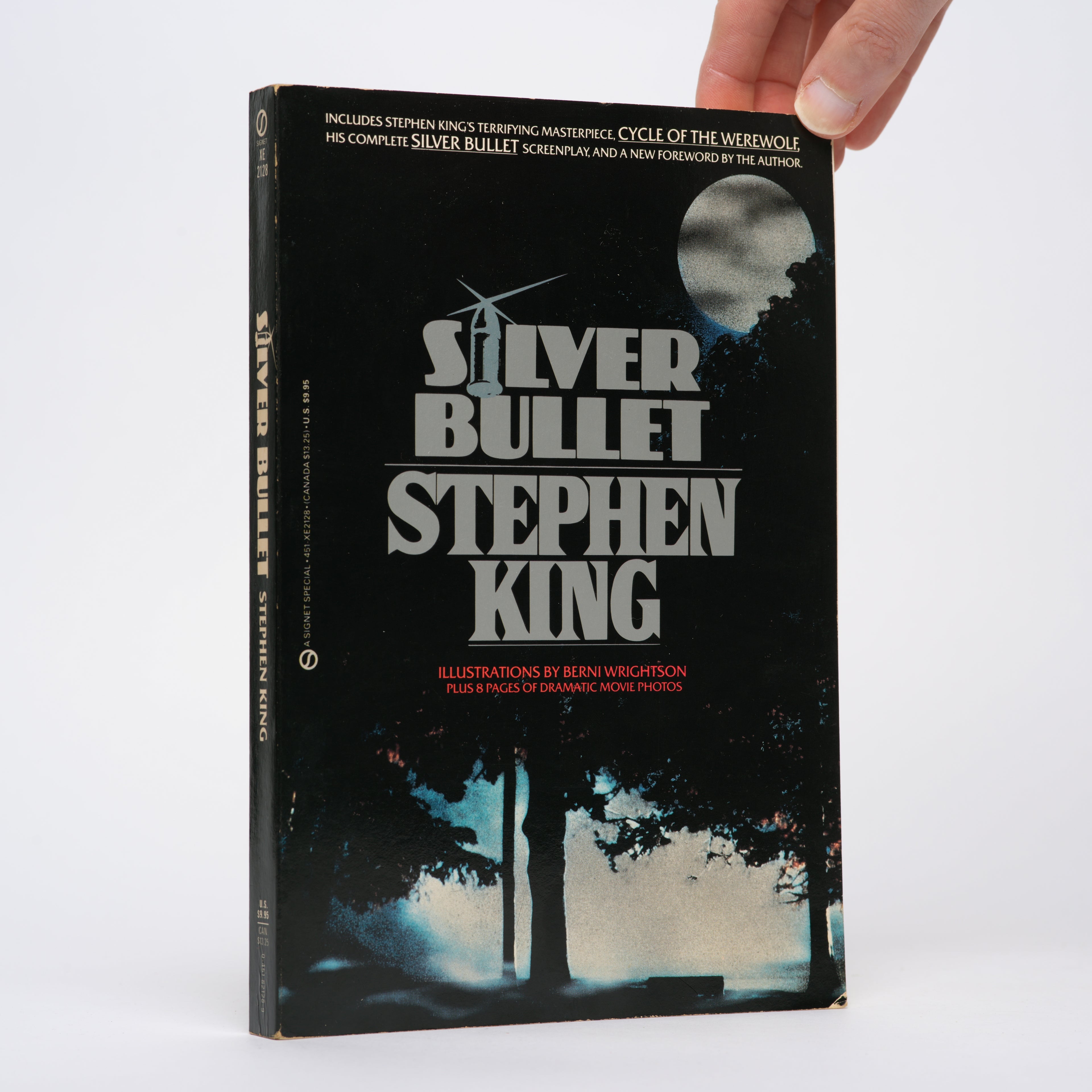 Silver Bullet [Cycle of the Werewolf + Silver Bullet screenplay] - King, Stephen