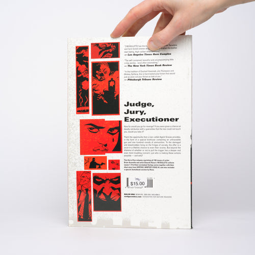 100 Bullets Book One - Azzarello, Brian