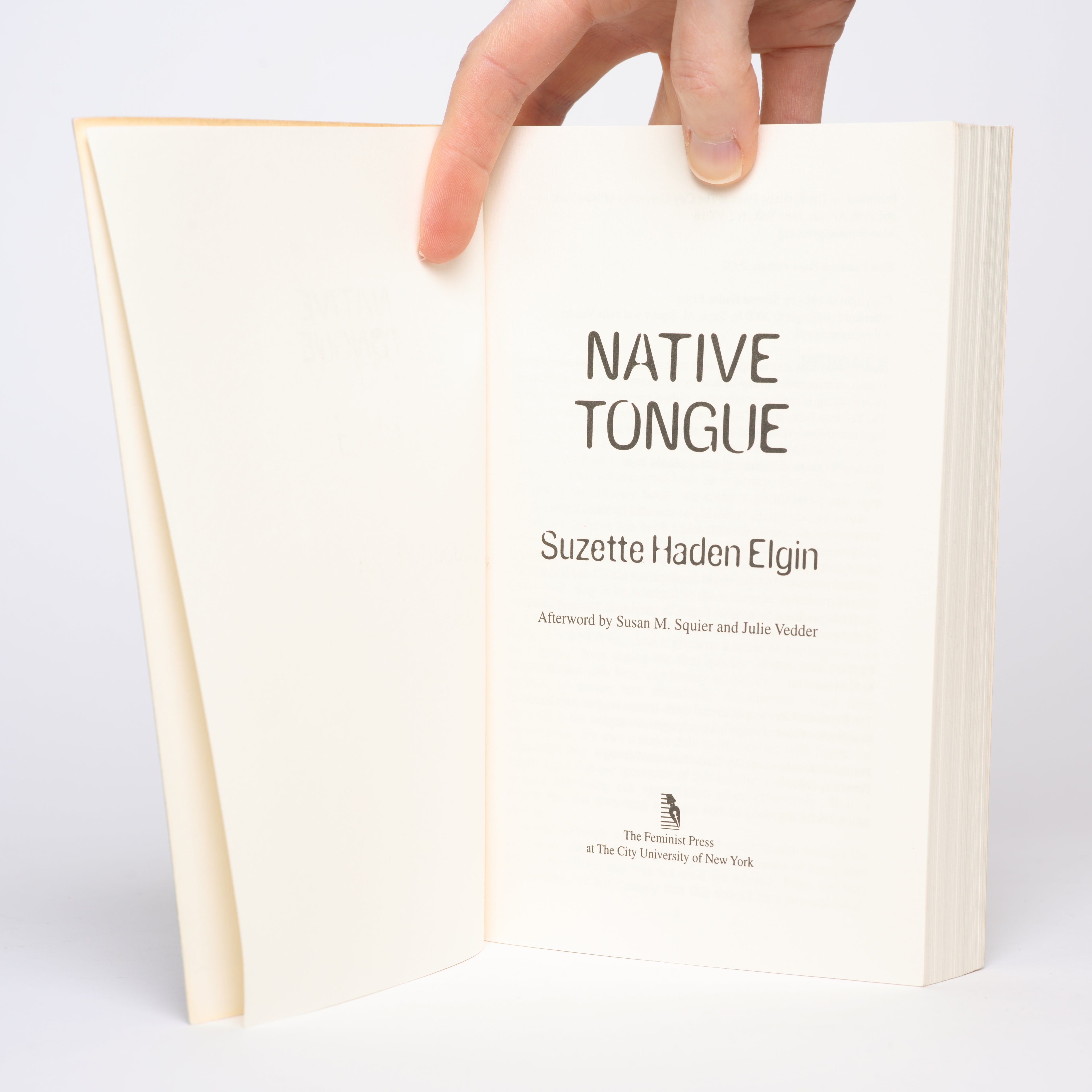 Native Tongue (Native Tongue #1) - Elgin, Suzette Haden; Squier, Susan M. (afterword); Vedder Julie (afterword)