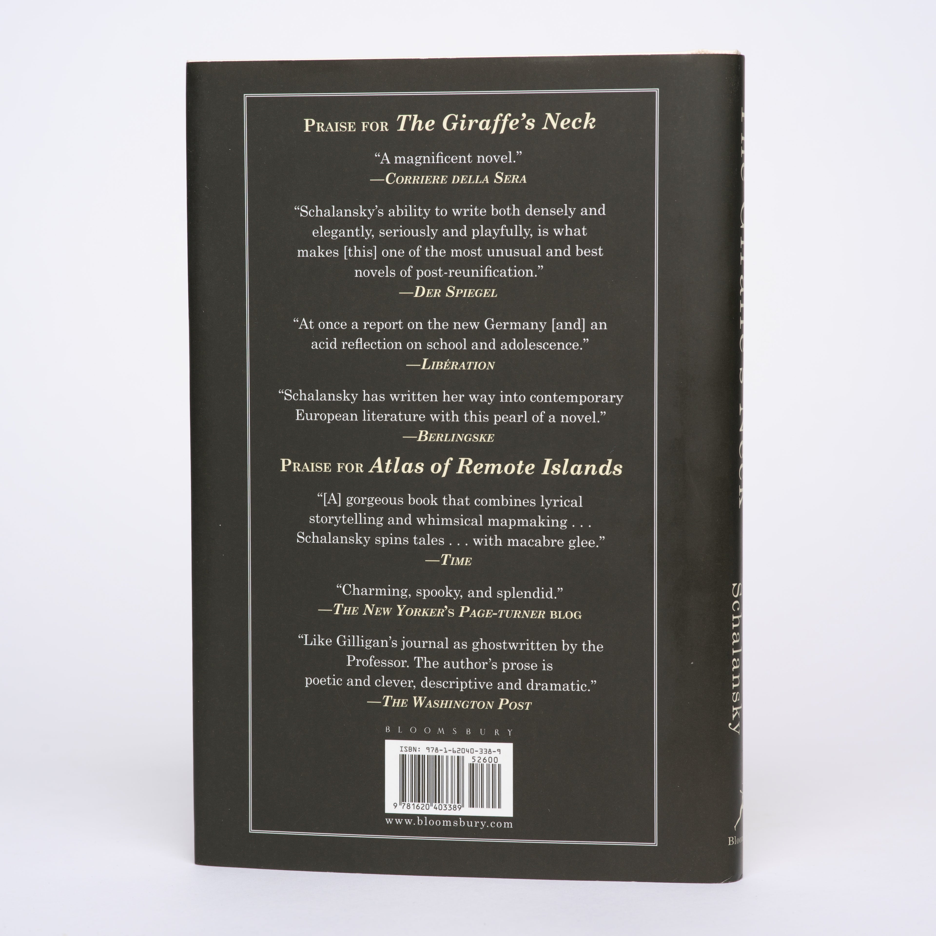 The Giraffe's Neck: A Novel - Schalansky, Judith; Whiteside, Shaun (translator)