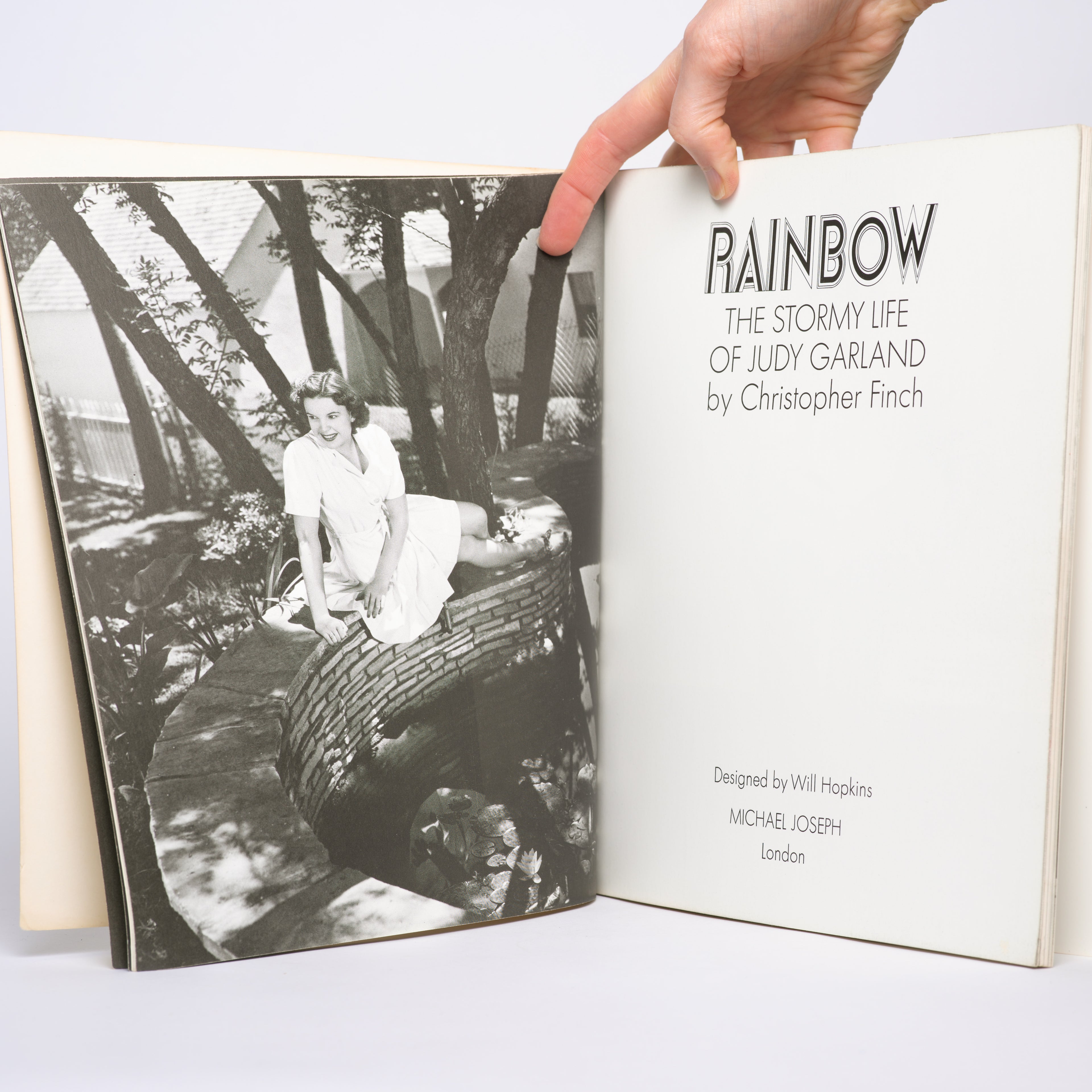 Rainbow: Stormy Life of Judy Garland - Finch, Christopher