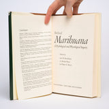 The Use of Marihuana: A Psychological and Physiological Inquiry - Mendelson, Jack Harold; Meyer, Roger E ; Rossi, A. Michael