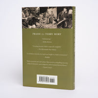 Hemingway at War: Ernest Hemingway's Adventures as a World War II Correspondent - Mort, Terry