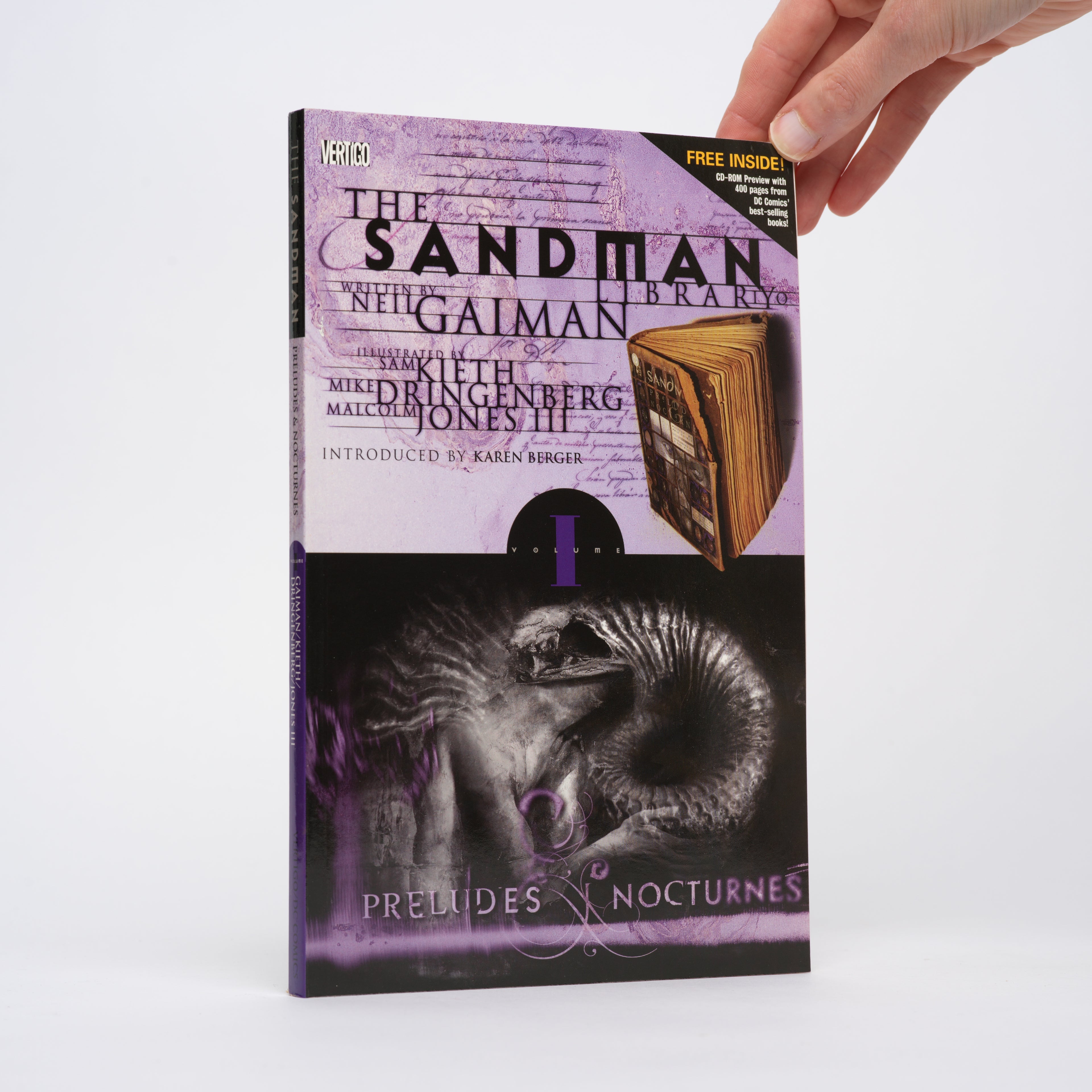 The Sandman Vol. 1: Preludes and Nocturnes [+ CD-ROM] - Gaiman, Neil; Berger, Karen (introduction)