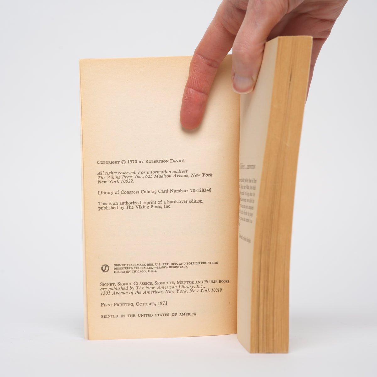 Fifth Business [First Paperback Printing] - Davies, Robertson