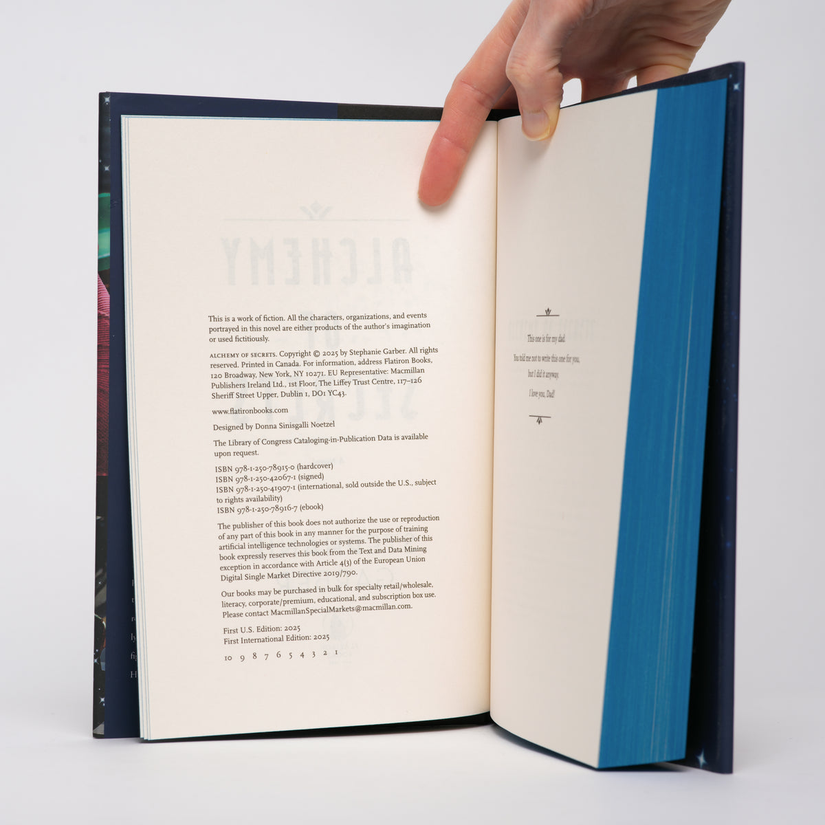 Alchemy of Secrets [Indigo Exclusive] - Garber, Stephanie