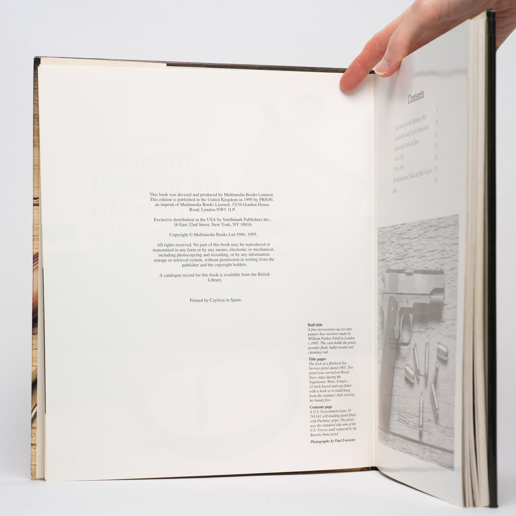 The New Encyclopedia of Handguns & Small Arms - Chant, Christopher