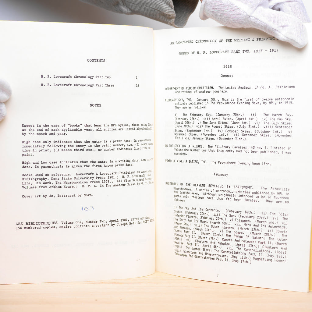 Les Bibliotheques Vol. 1 No. 2: An Annotated Chronology of the Writing and Printing of the Works of H.P. Lovecraft - Lovecraft, H.P.; Bell, Joseph (editor)
