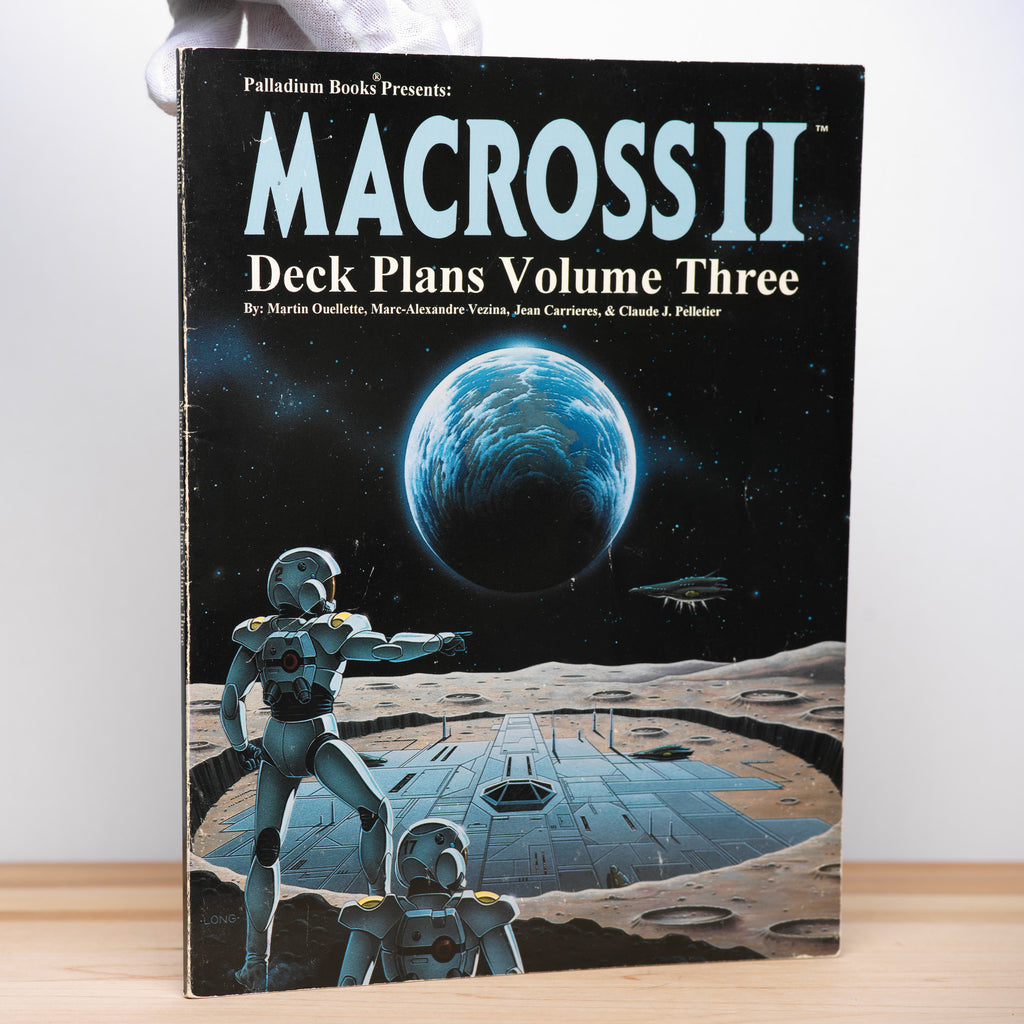 Ouellette, Martin; Vezina, Marc-Alexandre; Carrieres, Jean; Pelletier, Claude J. - Macross II: Spacecraft and Deck Plans Volume 3