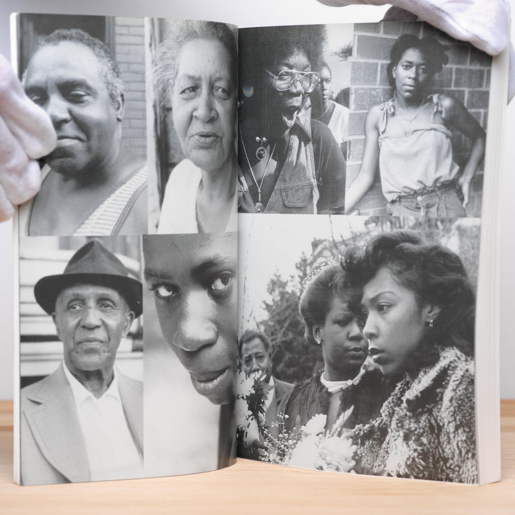 Outsider Blues: A Voice from the Shadows - Ruggles, Clifton; Rovinescu, Olivia