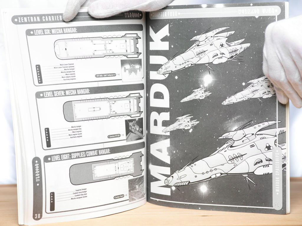 Macross II: Spacecraft and Deck Plans Volume Two - Ouellette, Martin; Vezina, Marc-Alexandre; Carrieres, Jean -