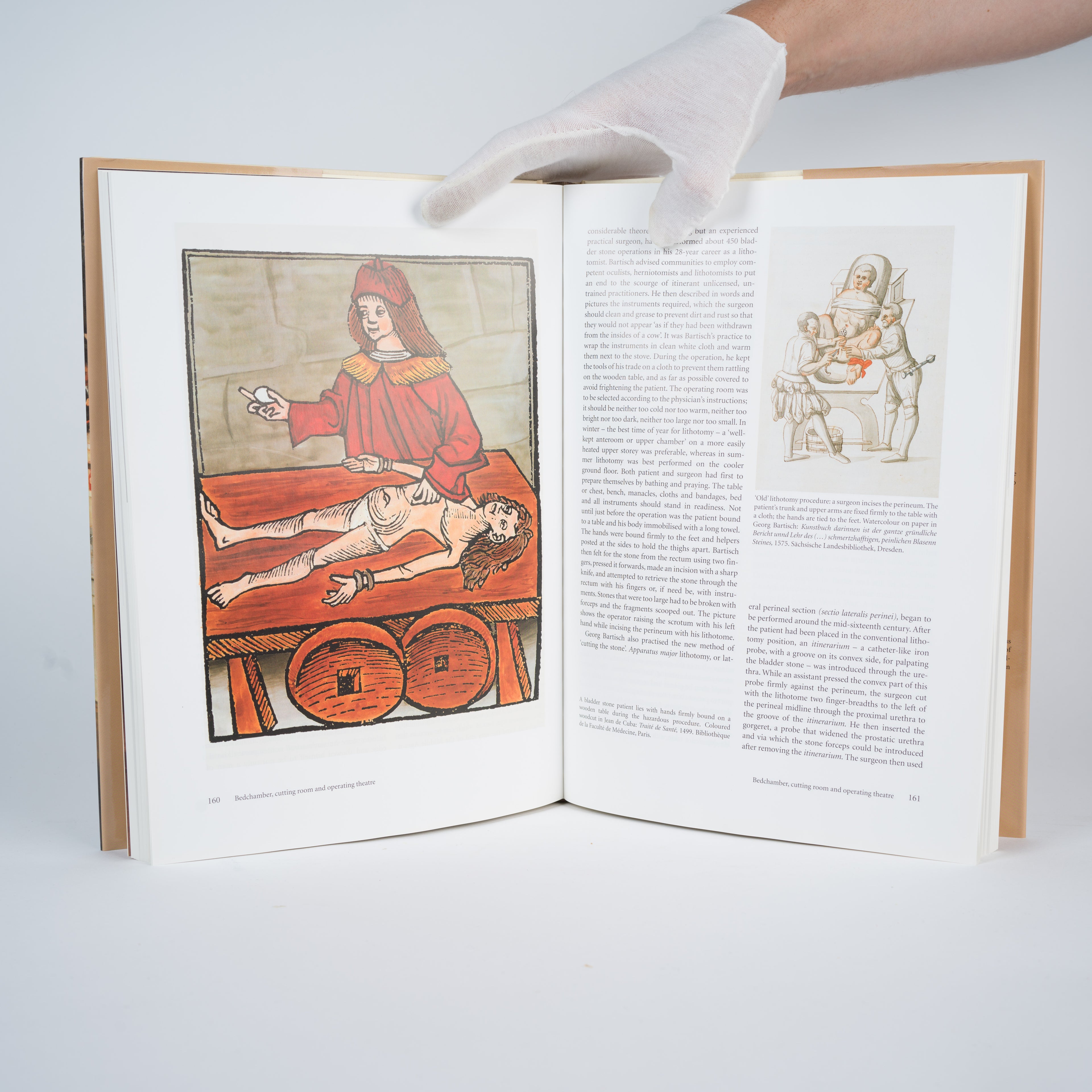 The Surgeon's Stage: A History of the Operating Room - Morgeli, Christoph