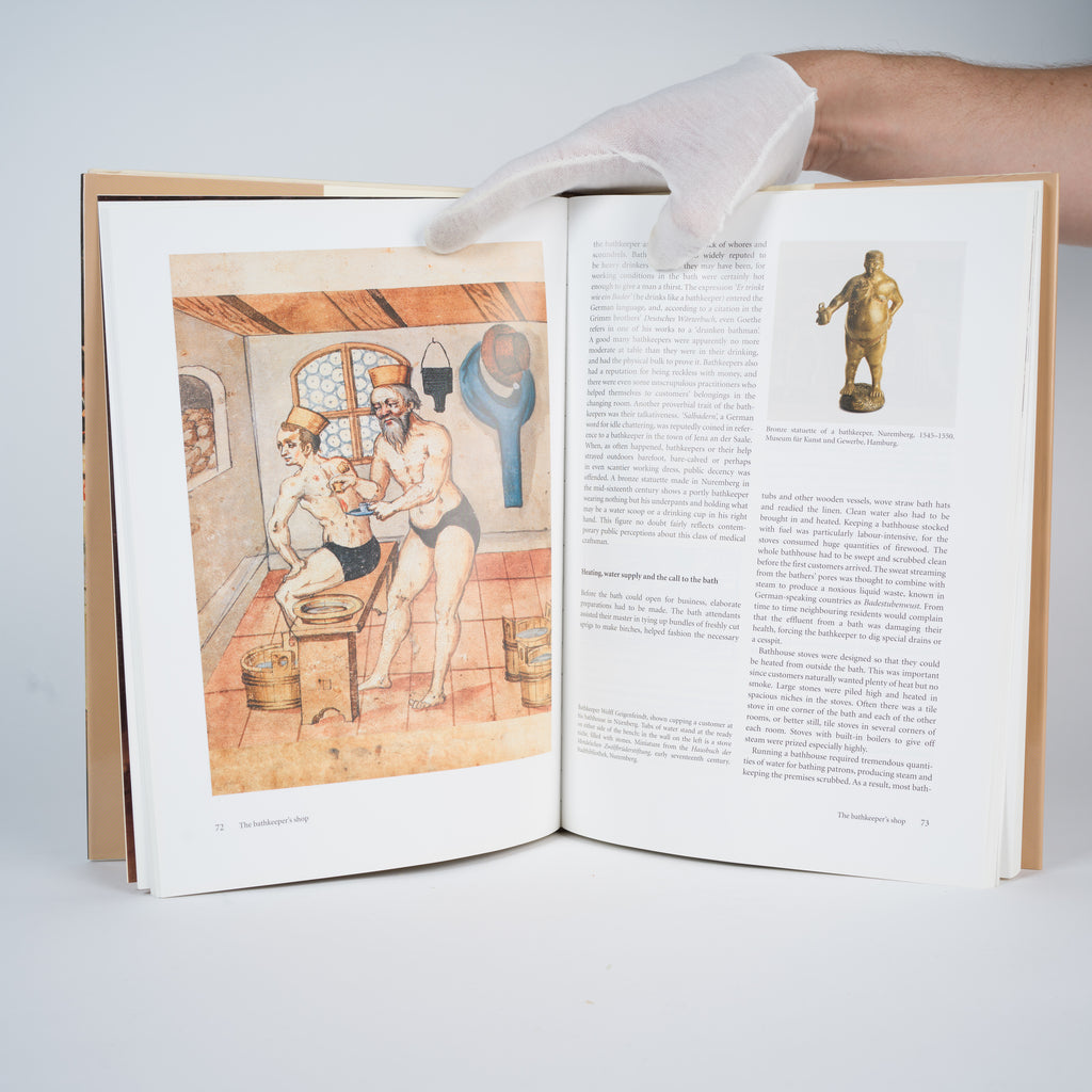 The Surgeon's Stage: A History of the Operating Room - Morgeli, Christoph